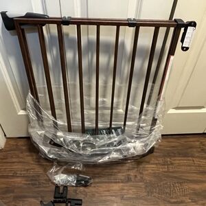 Boundless B17 Wood Pattern | 26-43'' W Metal Safety Baby Gate for Stairs